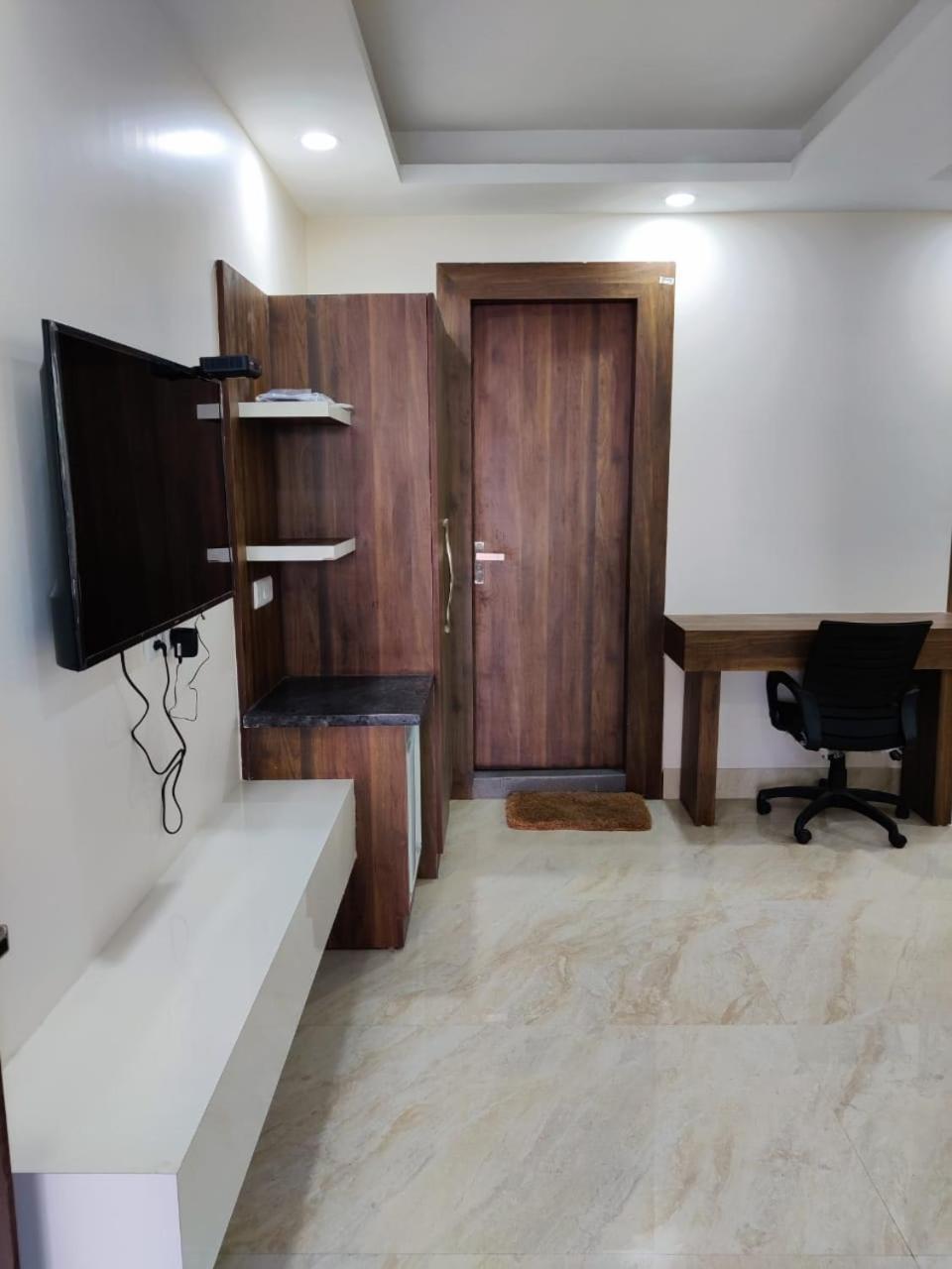 Hotel Maira Dehradun Zewnętrze zdjęcie